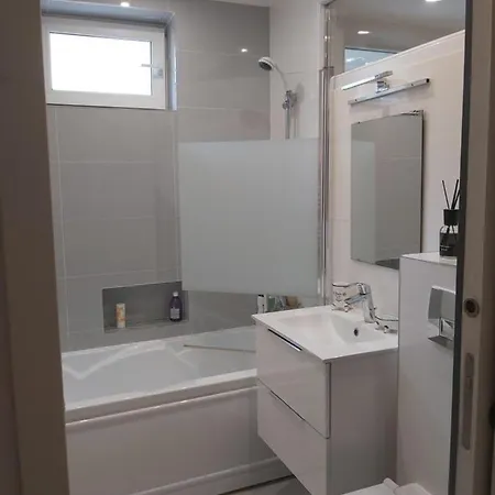 Apartament Elena شقة كونستانتا