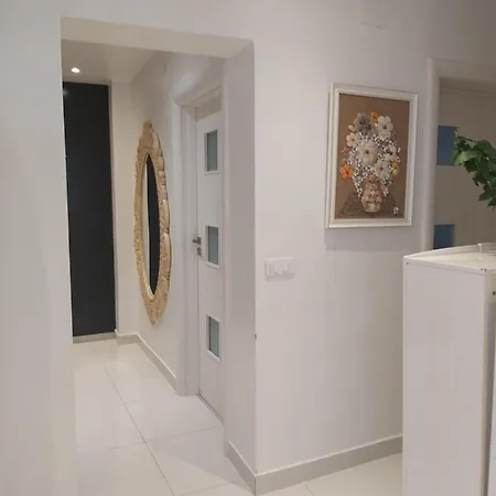 Apartament Elena *